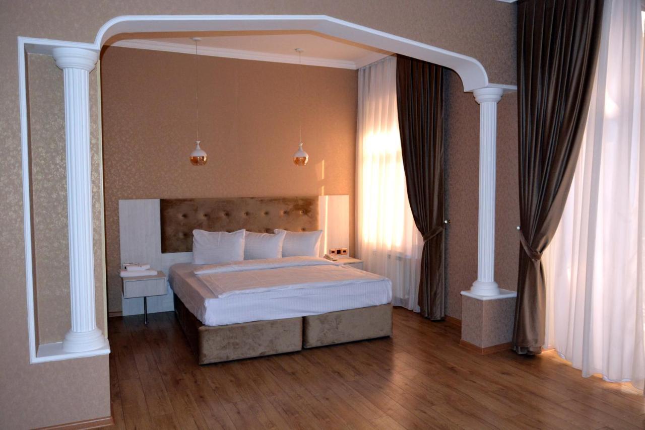 Deluxe فندق